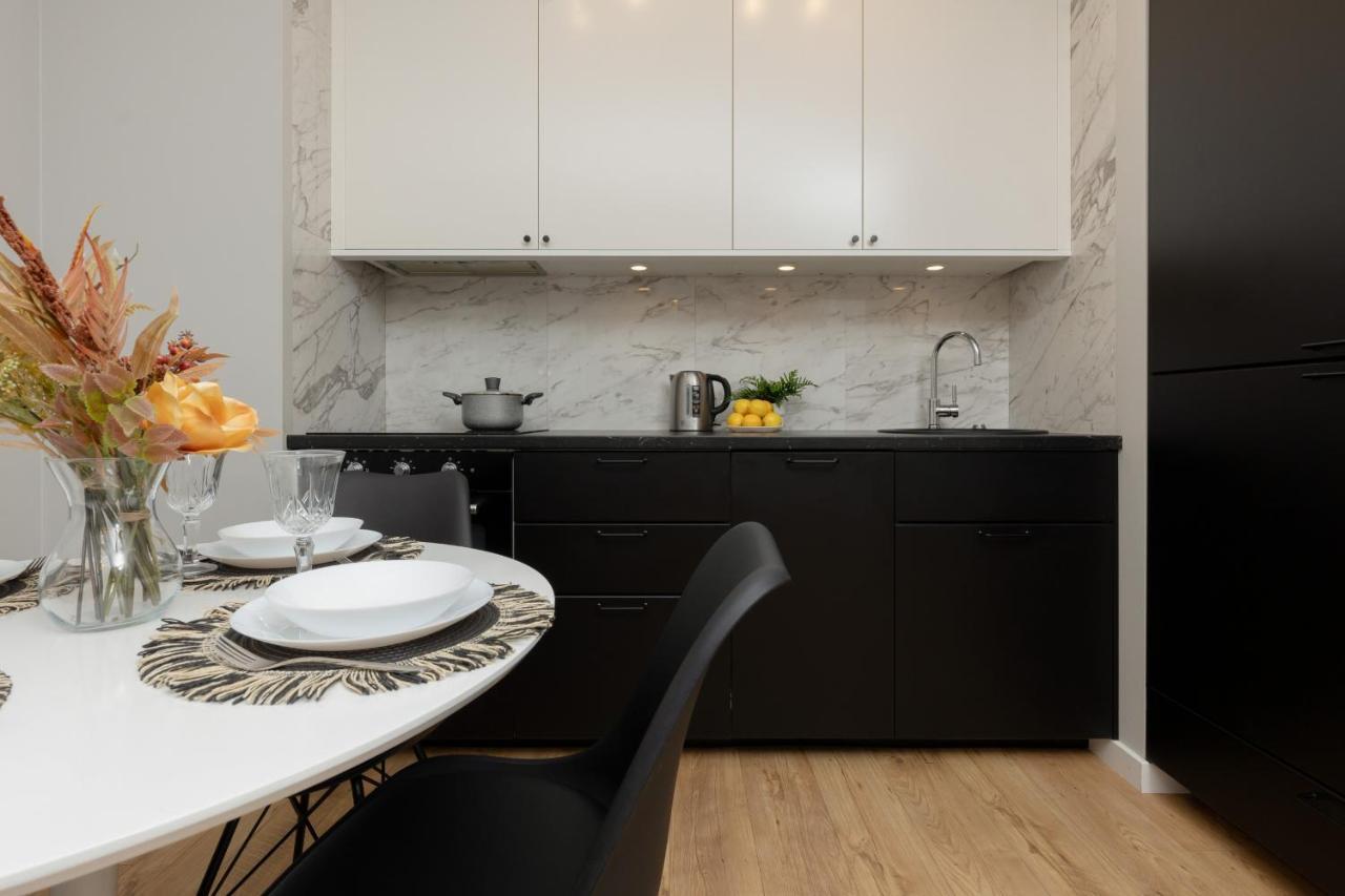 Modern Apartment With Balcony Mokotow Business Centre By Noclegi Renters Varsavia Esterno foto